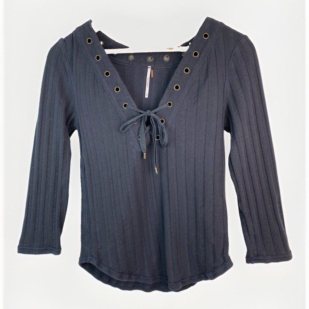 Free People Women's M Gray Ribbed Lace Up V-Neck Boho Knit Top